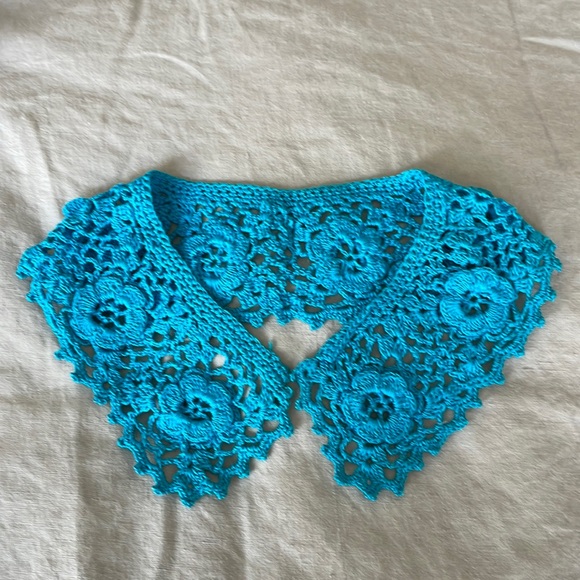 Hand crochet collar - Picture 1 of 3